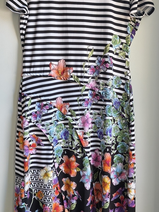 Trulli Dresses & Skirts - Trulli Women's Black & White Striped Floral  Long Dress Size XL